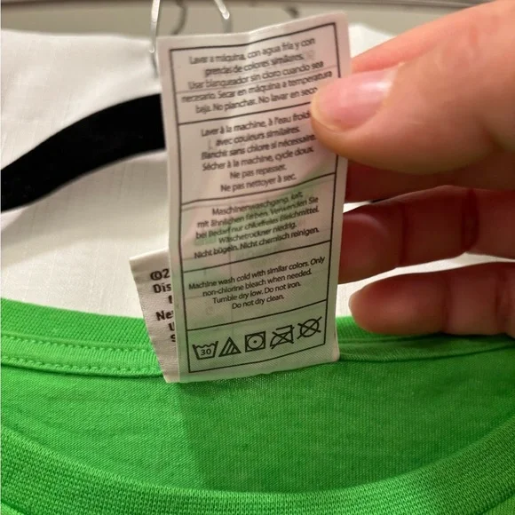 M&M's Green Character Graphic Crop Top – Size Large - Picture 5 of 10